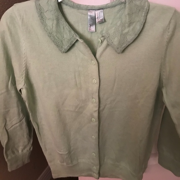 Button-down sweater with peter pan collar - Picture 1 of 2